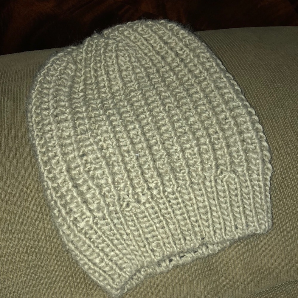 Super cute Urban Outfitters tan beanie!!